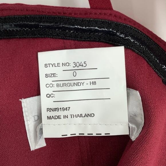 NEW! Dessy Collection Size 0 Spaghetti Strap Jumpsuit Burgundy $263 msrp J4-2 - Picture 6 of 10